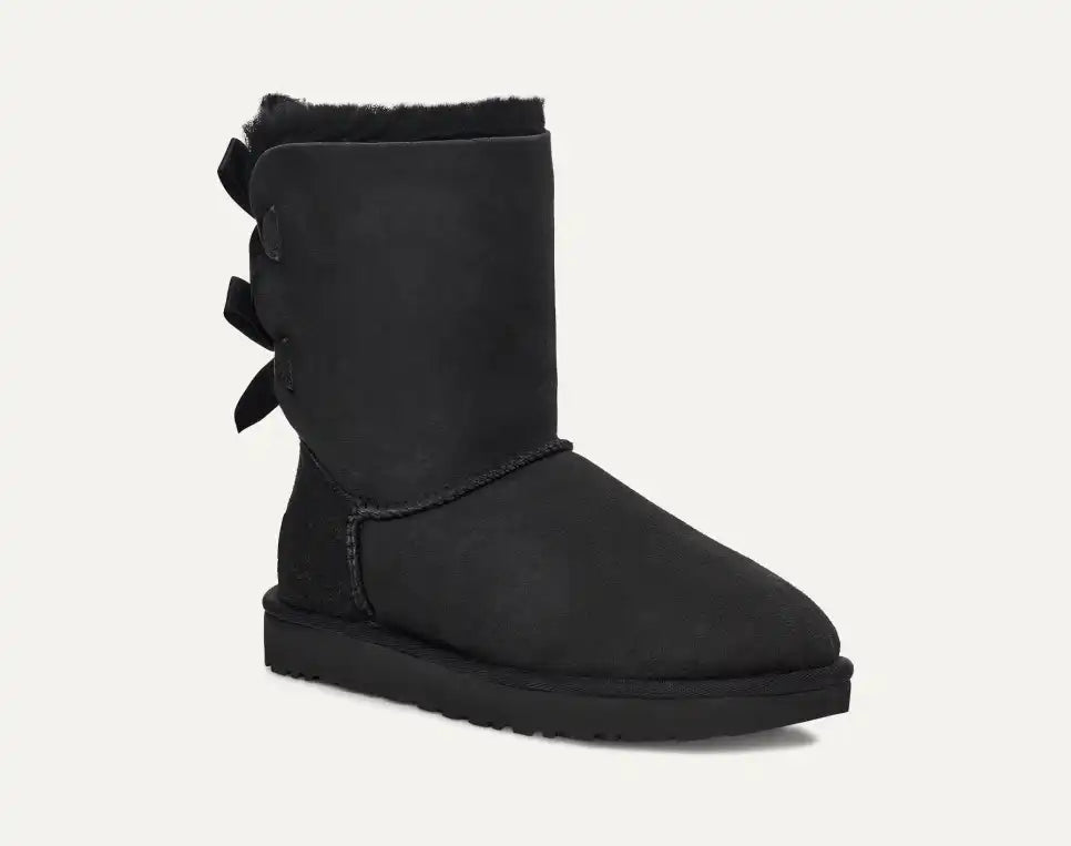 Cizme tip UGG cu fundițe decorative – Negru clasic
